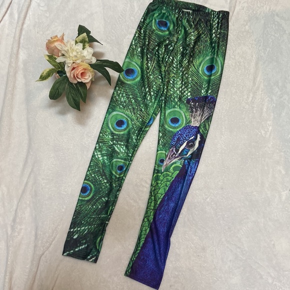 2 Pair Size Small Peacock Leggings - Picture 6 of 9